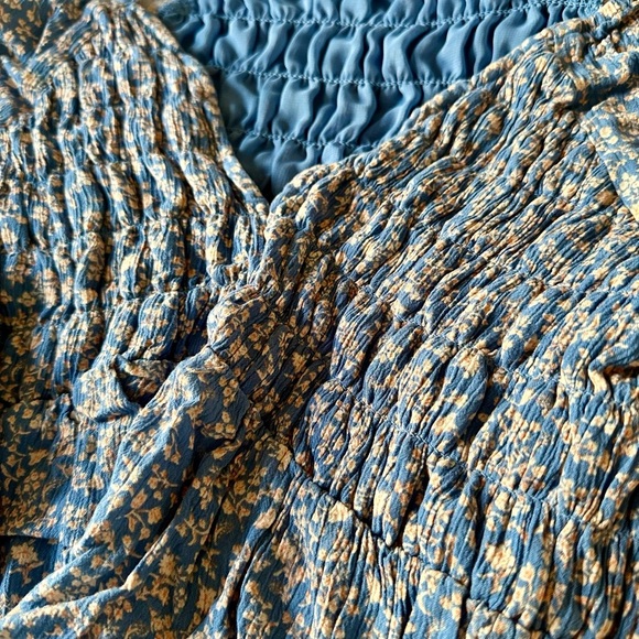 American Eagle Floral Top - Picture 3 of 6